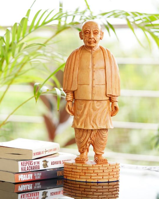 Sardar Vallabhbhai Patel Handcarved Kadam Wood
