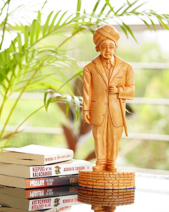 Dr. S Radhakrishnan Hand-Carved Wooden Statue