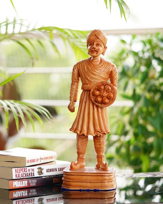 Maharaja Hand-Carved Wooden Statue