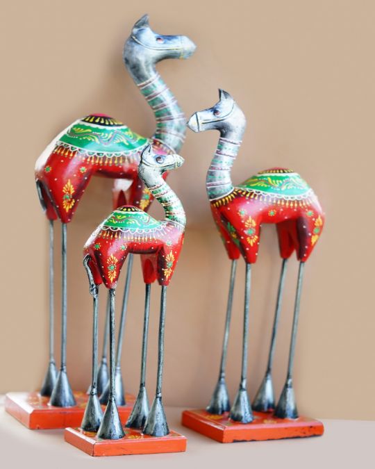 Metal Camel Decorative Showpiece