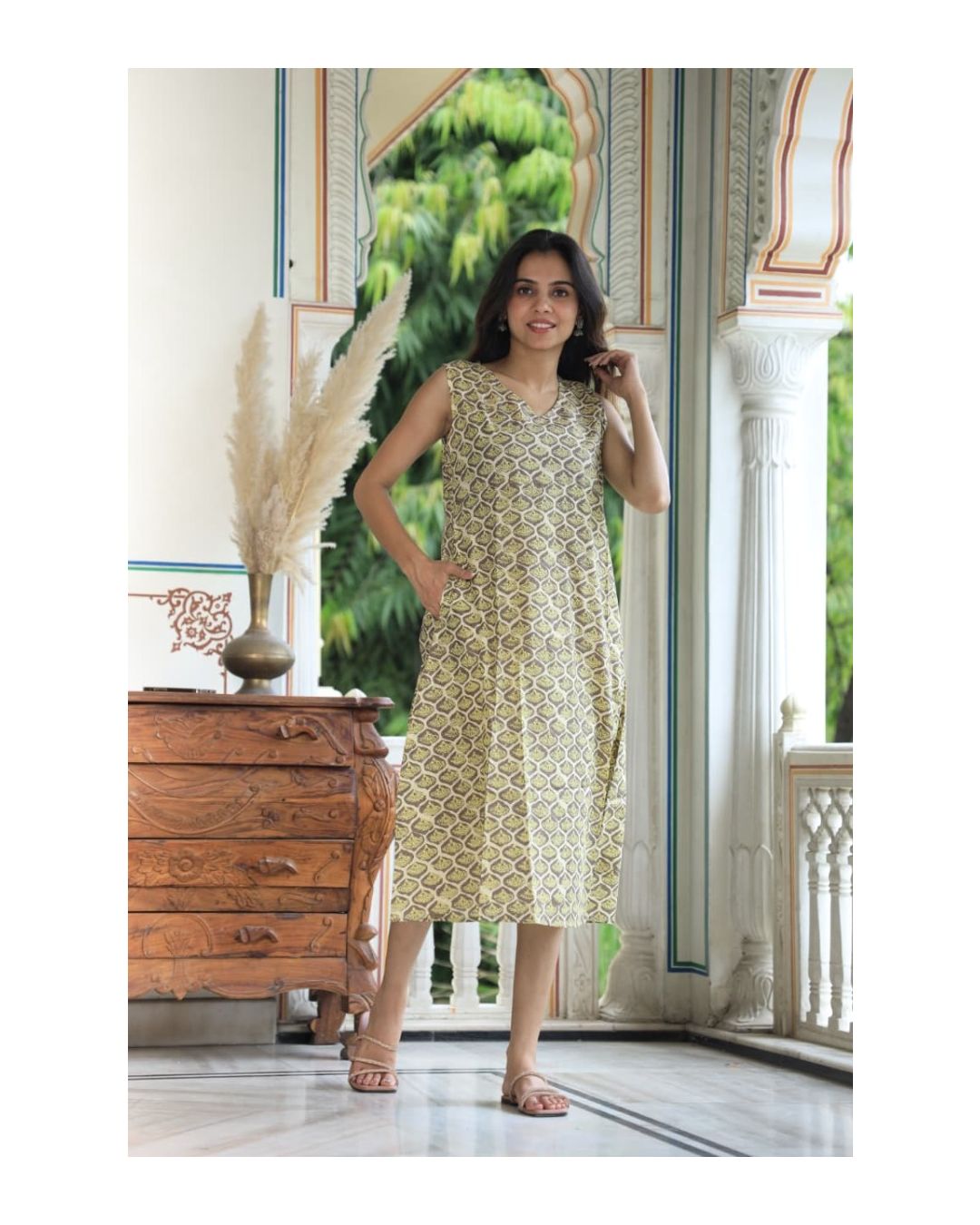 Artisan V-Neck Dress Bagru Block Printed Cotton Wear Artisan V-Neck Dress Bagru Block Printed Cotton Wear